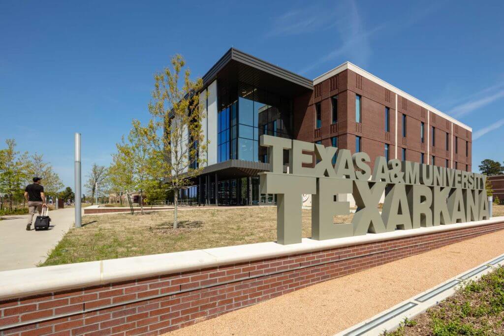 Texas A&M Texarkana Academic Facility - Hoar Construction