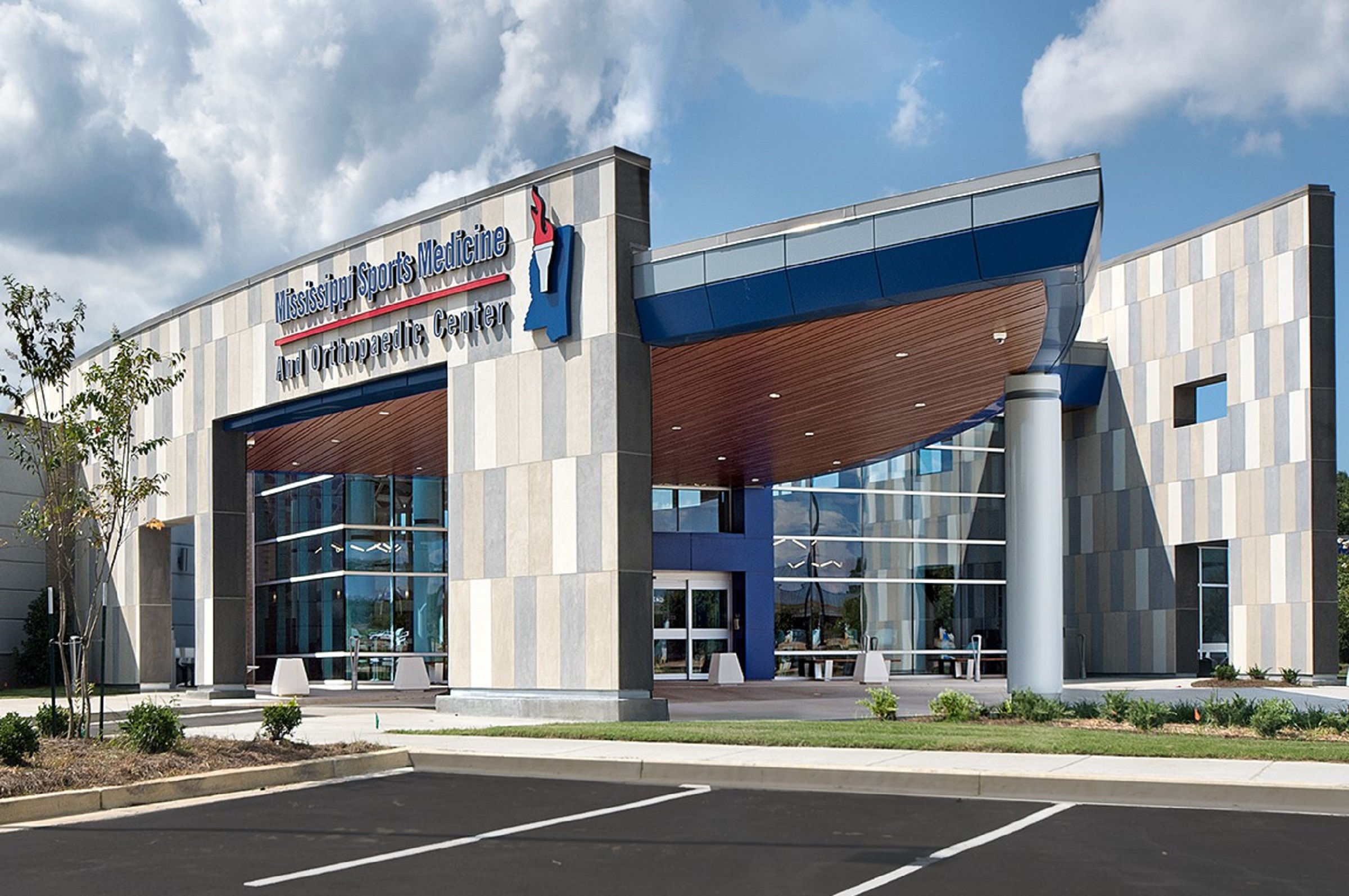 Hoar Construction Completes Mississippi Sports Medicine Center