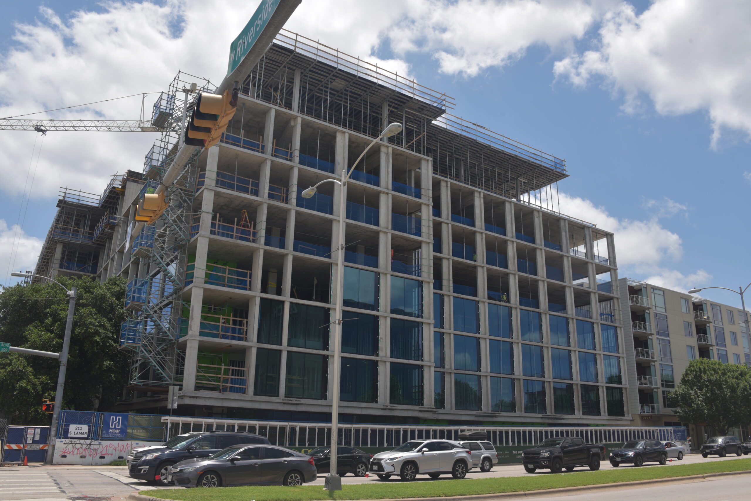 Hoar Construction Announces Topping Out at The Loren